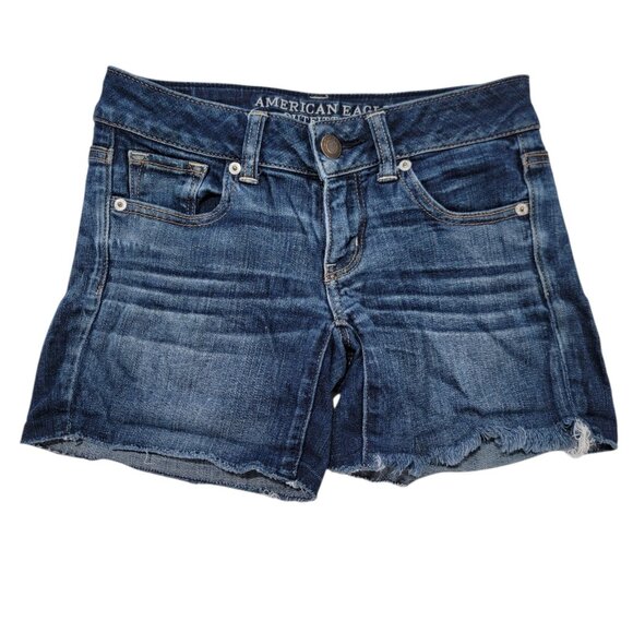 American‎ Eagle Shorts Women's Sz 2 Cut Off Blue Denim Distressed Jean Shorts - Picture 1 of 7